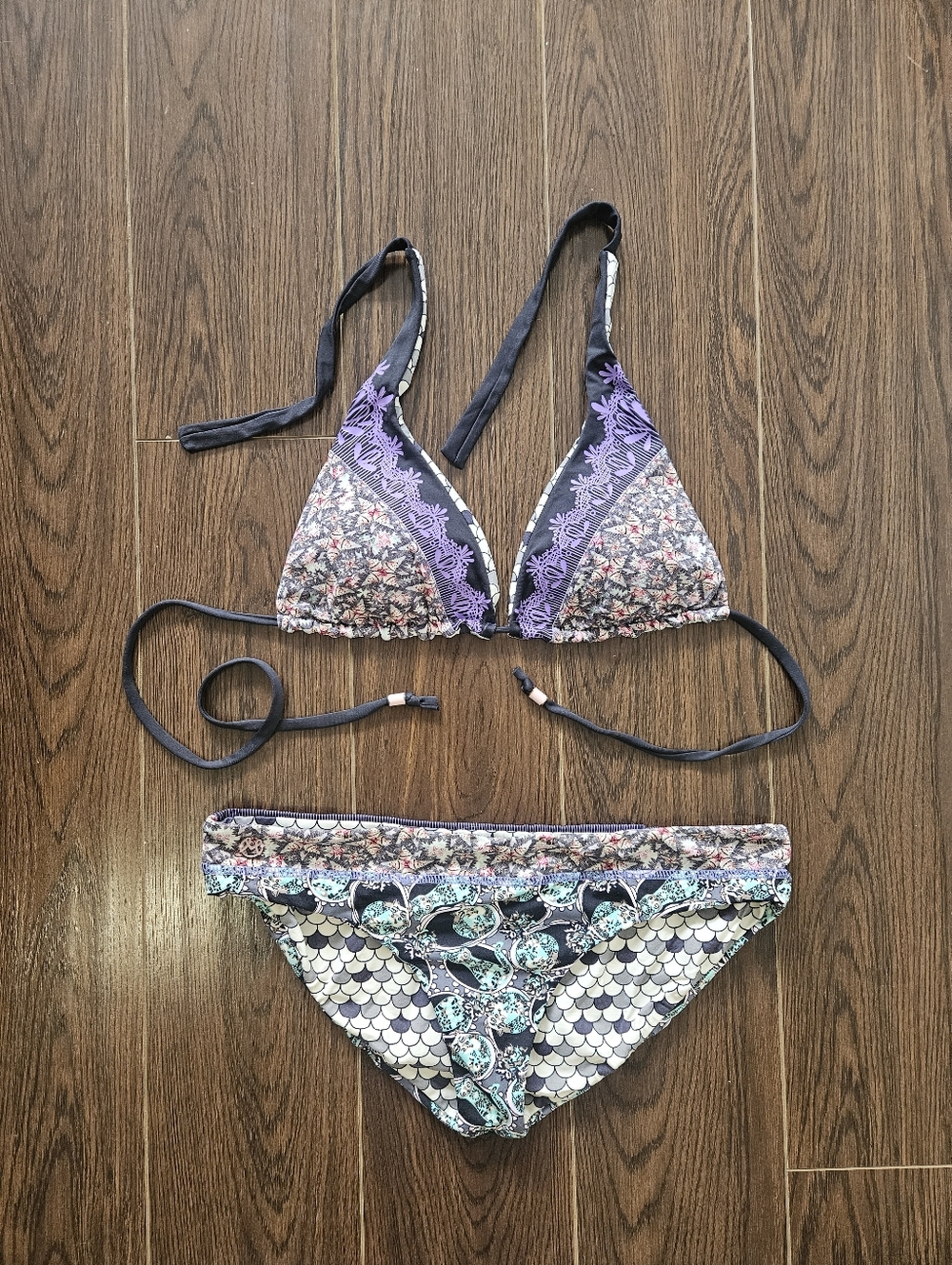 Maaji Swimwear Patterned Two-Piece Reversible Bikini Set Size Large